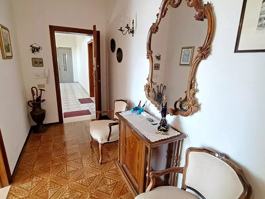 Immagine 5 di Appartamento in vendita  a Rosignano Marittimo