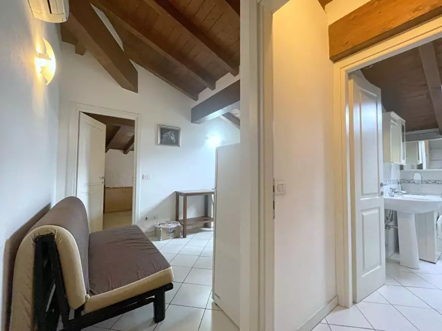 Immagine 3 di Mansarda in vendita  a Camaiore