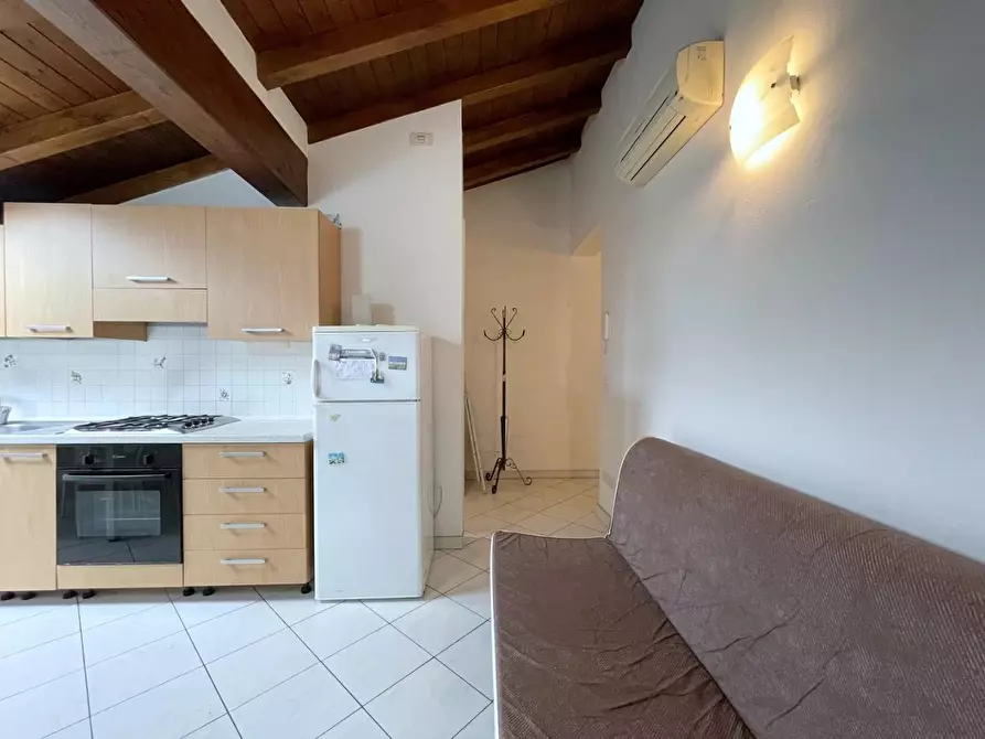 Immagine 8 di Mansarda in vendita  a Camaiore