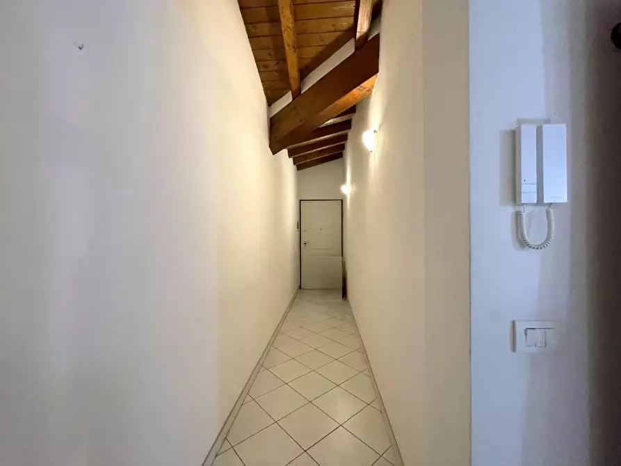 Immagine 22 di Mansarda in vendita  a Camaiore