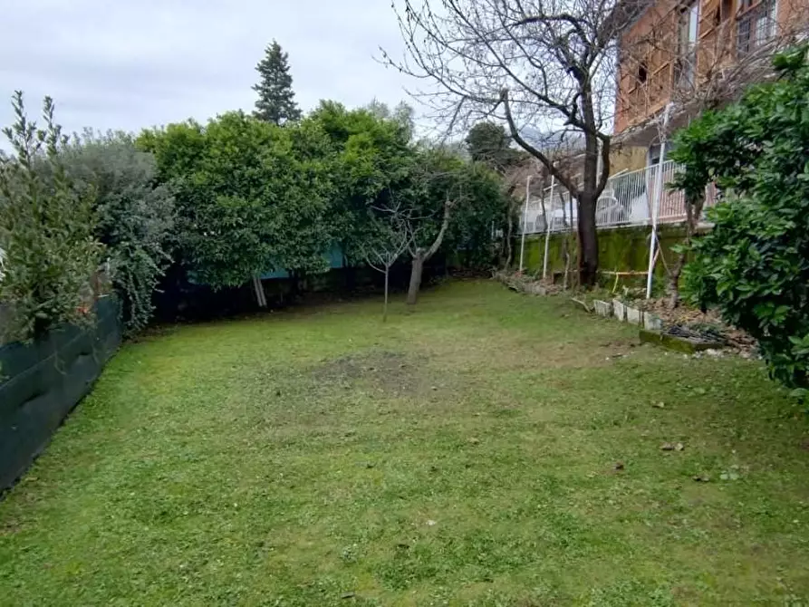 Immagine 22 di Casa indipendente in vendita  a Massa