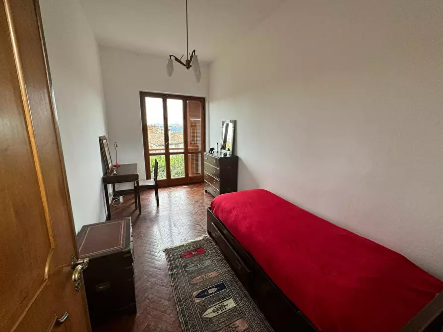 Immagine 13 di Casa indipendente in vendita  a Massa