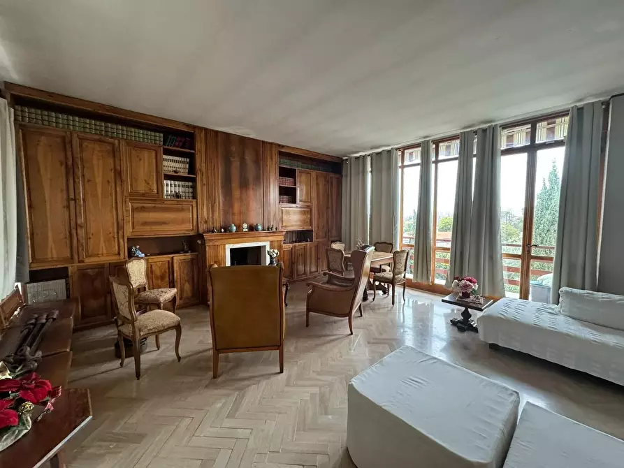 Immagine 9 di Casa indipendente in vendita  a Massa