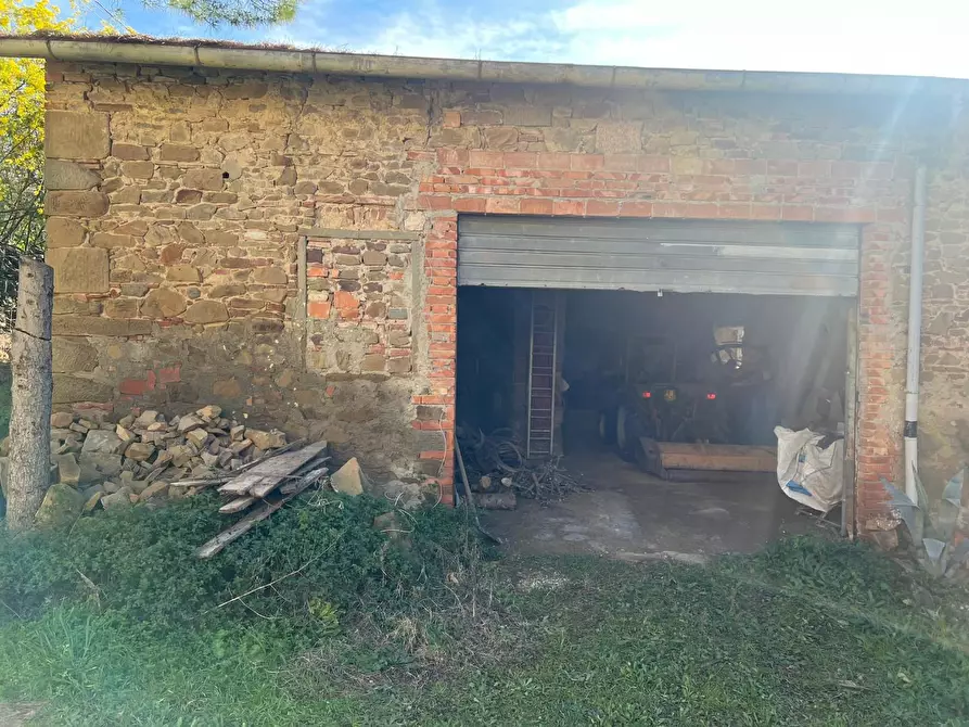 Immagine 12 di Porzione di casa in vendita  a Vinci