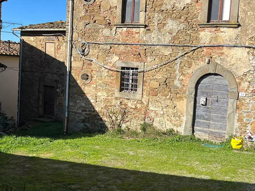 Immagine 1 di Porzione di casa in vendita  a Vinci