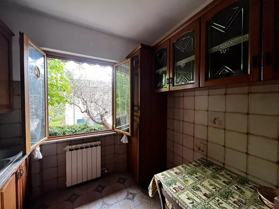 Immagine 18 di Casa indipendente in vendita  a Castelnuovo Magra