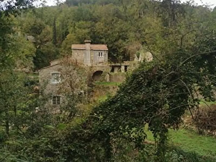 Immagine 12 di Casa indipendente in vendita  a Castelnuovo Magra