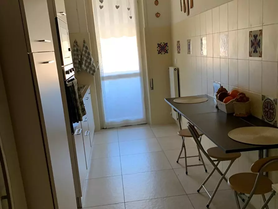 Immagine 12 di Appartamento in vendita  a Carrara