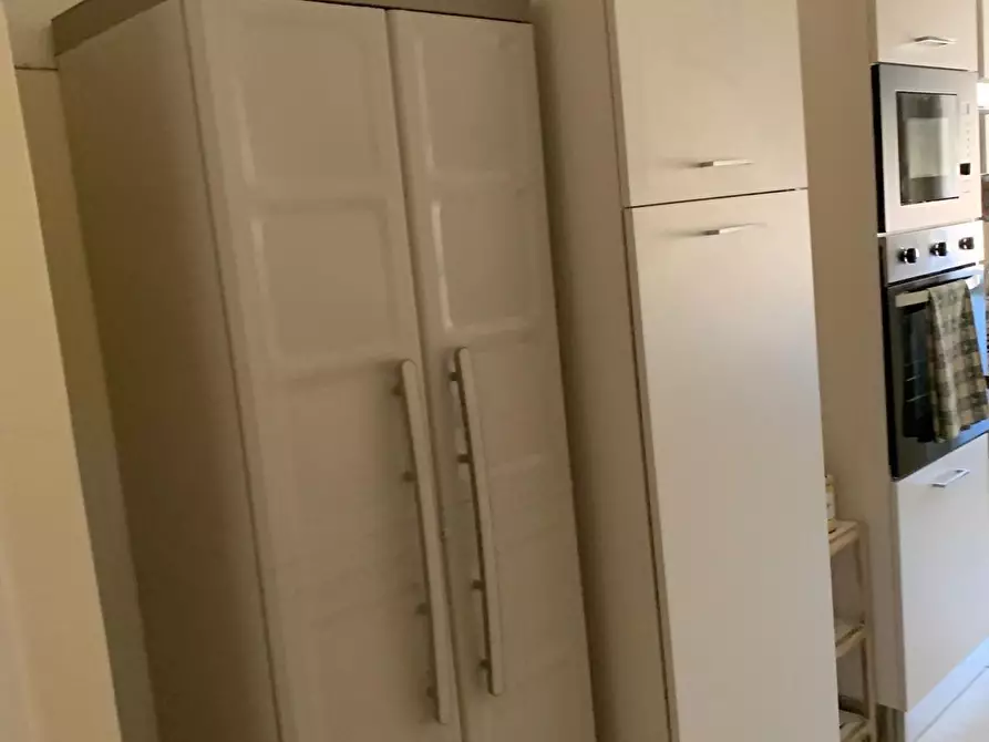 Immagine 8 di Appartamento in vendita  a Carrara