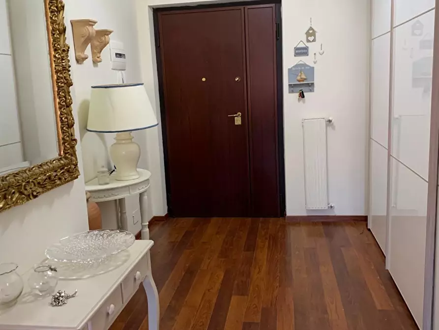 Immagine 7 di Appartamento in vendita  a Carrara