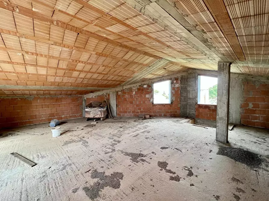 Immagine 18 di Villa in vendita  a Casciana Terme Lari