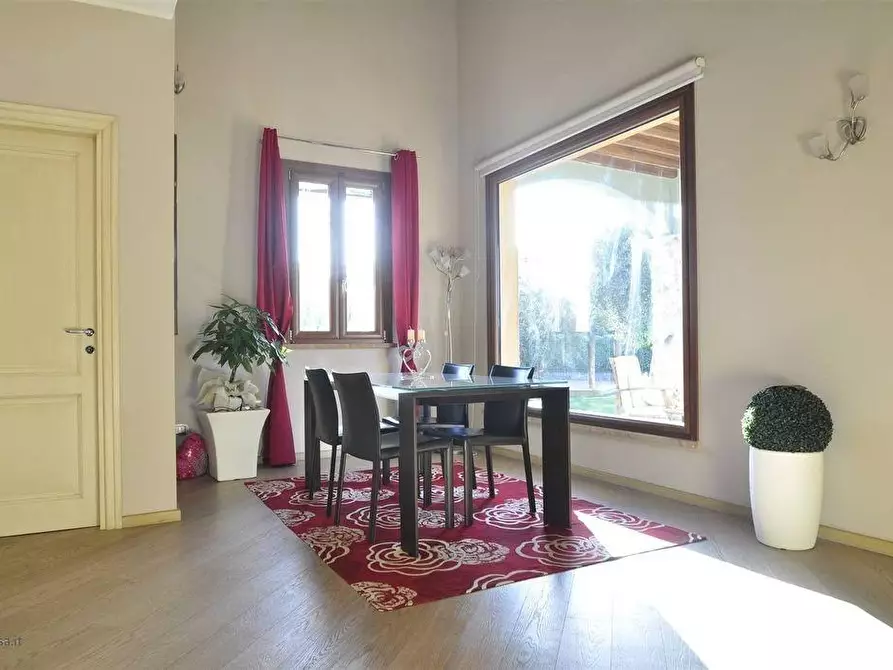 Immagine 11 di Villa in vendita  a San Vincenzo