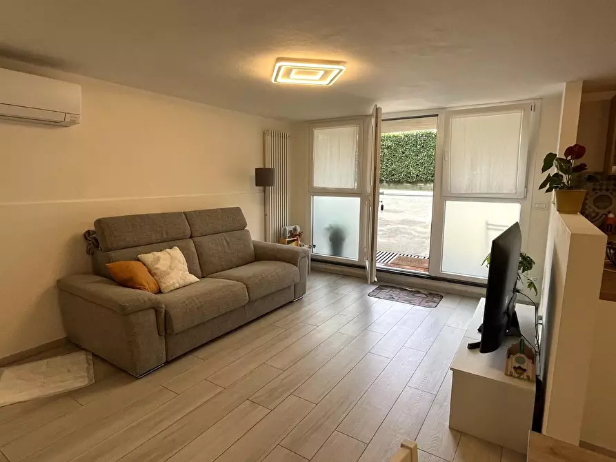 Immagine 23 di Villetta a schiera in vendita  a Seravezza