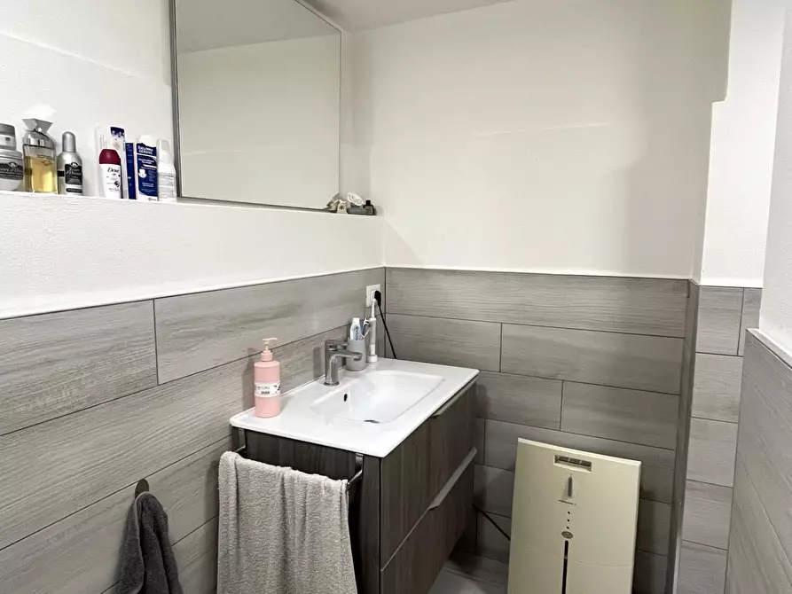 Immagine 18 di Villetta a schiera in vendita  a Seravezza