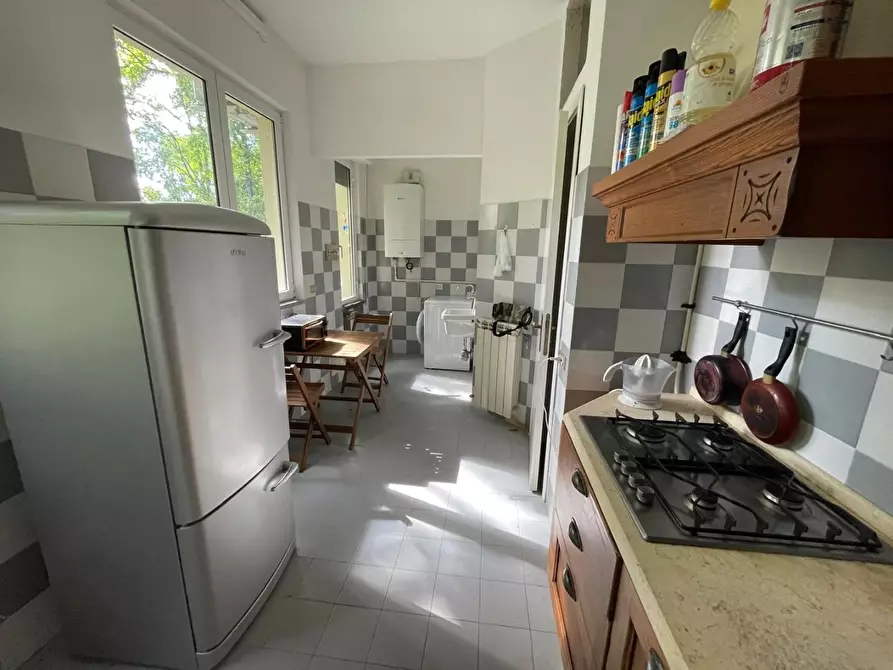 Immagine 14 di Villa in vendita  a Massa