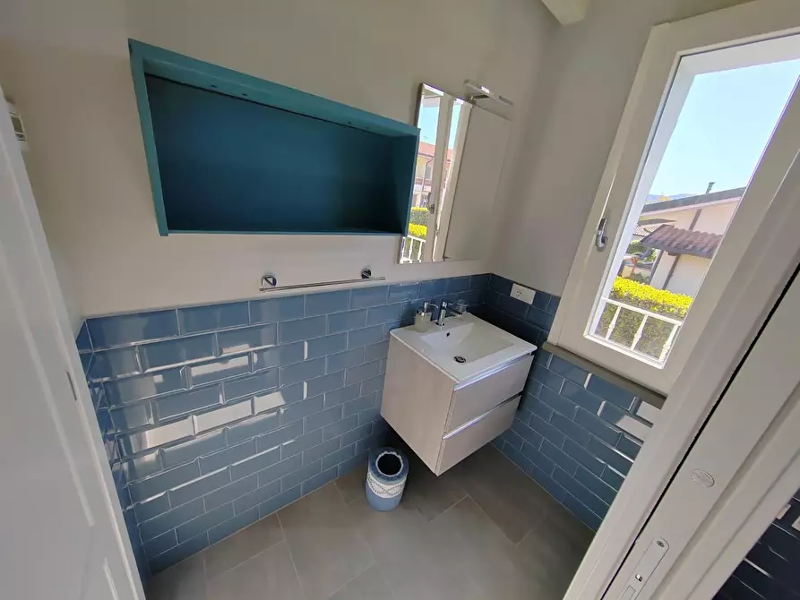 Immagine 31 di Casa indipendente in affitto  a Pietrasanta