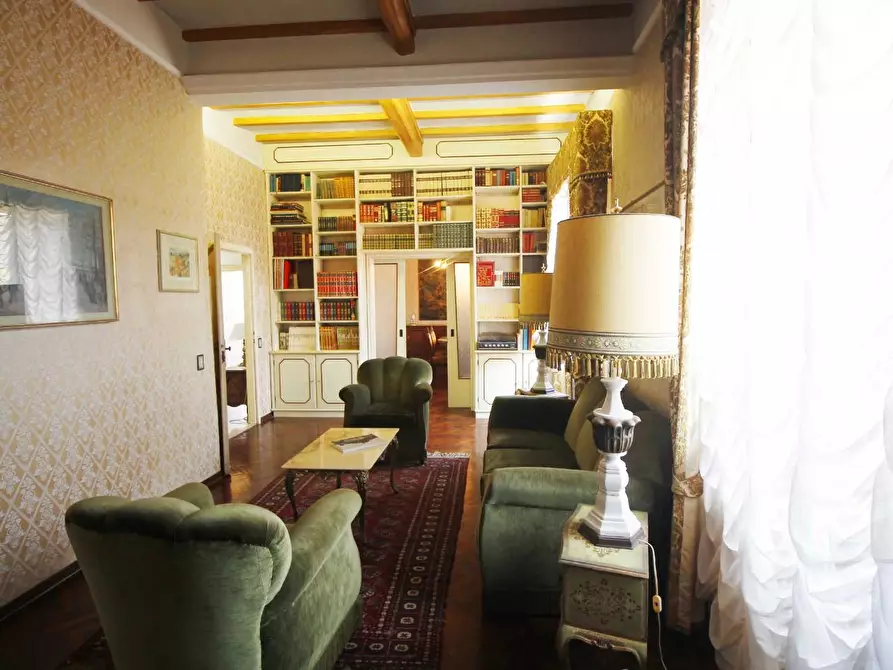 Immagine 7 di Villa in vendita  a Vinci