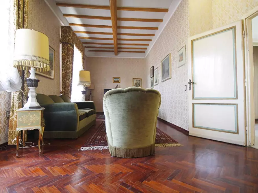 Immagine 9 di Villa in vendita  a Vinci