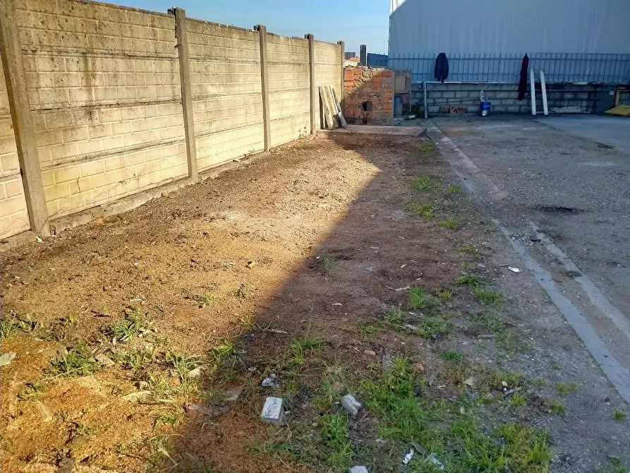 Immagine 6 di Attività artigianale in vendita  a Empoli