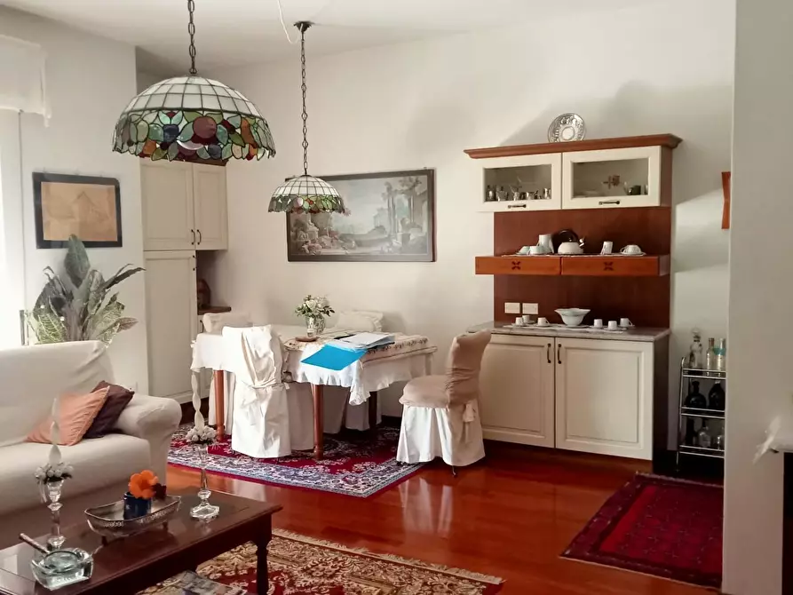 Immagine 1 di Appartamento in vendita  a Lerici