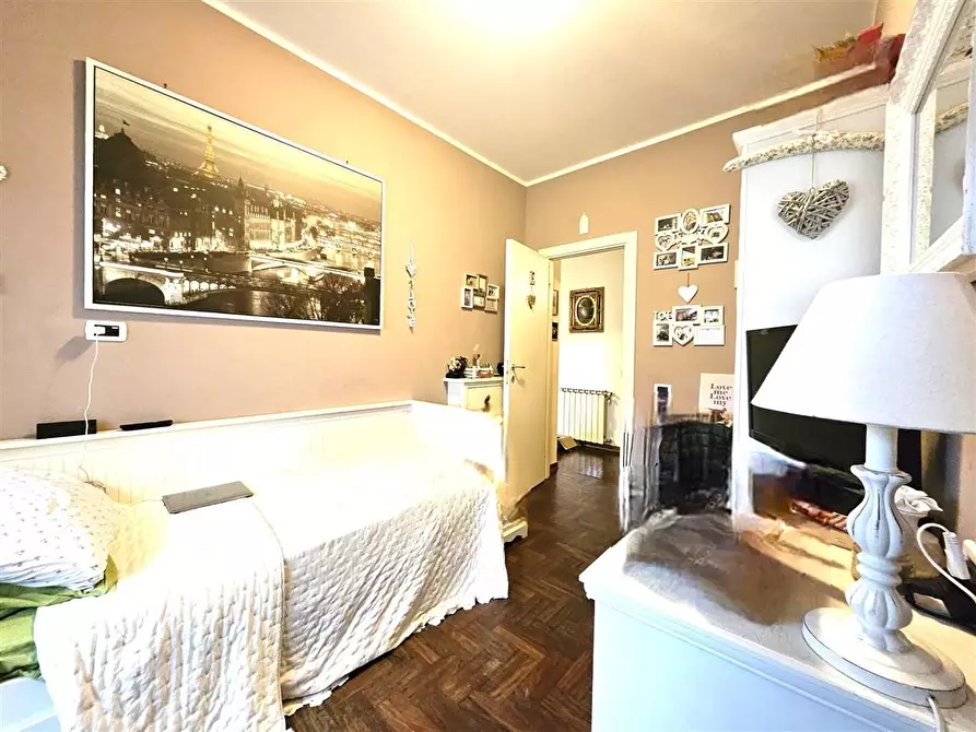 Immagine 13 di Appartamento in vendita  a Massa