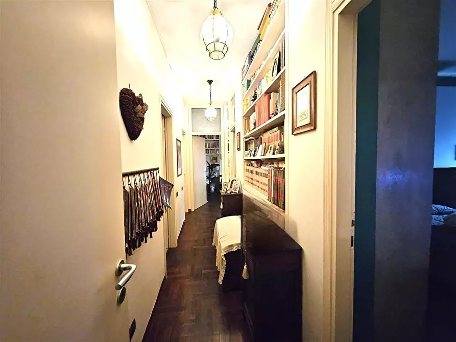 Immagine 8 di Appartamento in vendita  a Massa