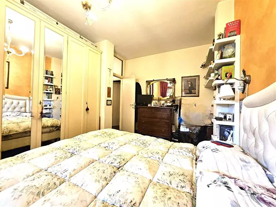 Immagine 21 di Appartamento in vendita  a Massa