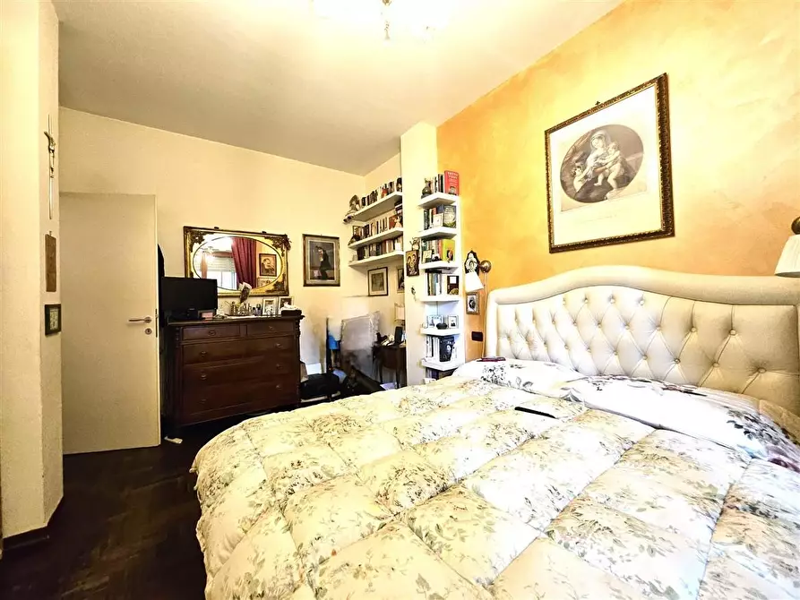 Immagine 22 di Appartamento in vendita  a Massa