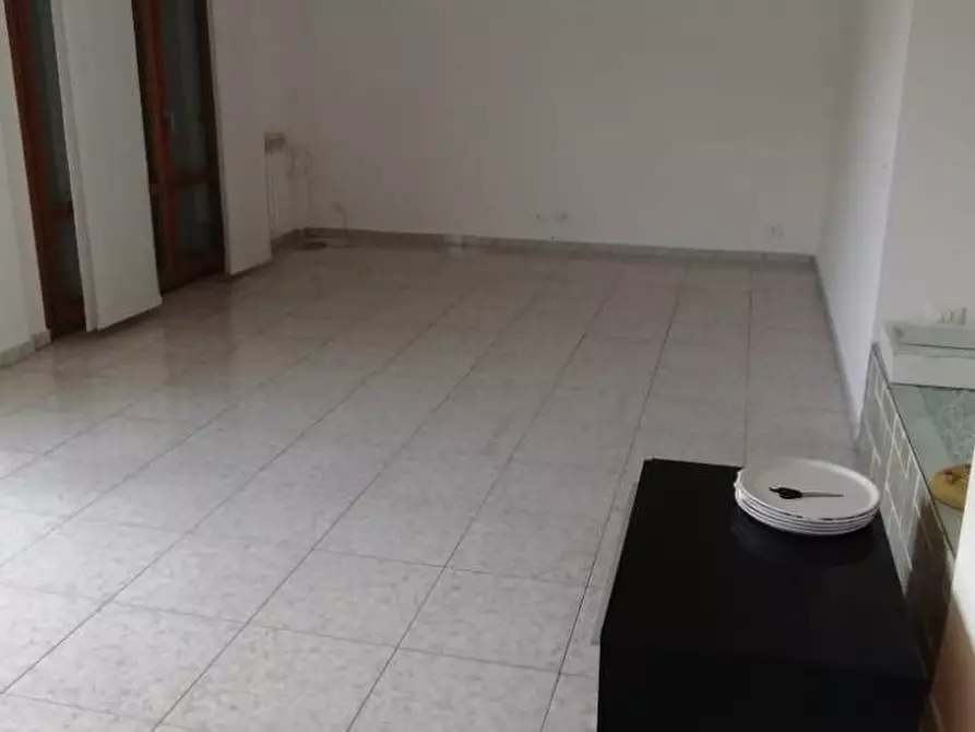 Immagine 5 di Appartamento in vendita  a Massa