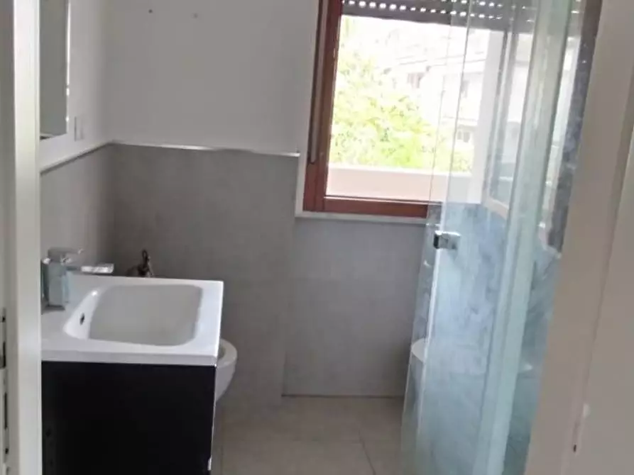 Immagine 21 di Appartamento in vendita  a Massa