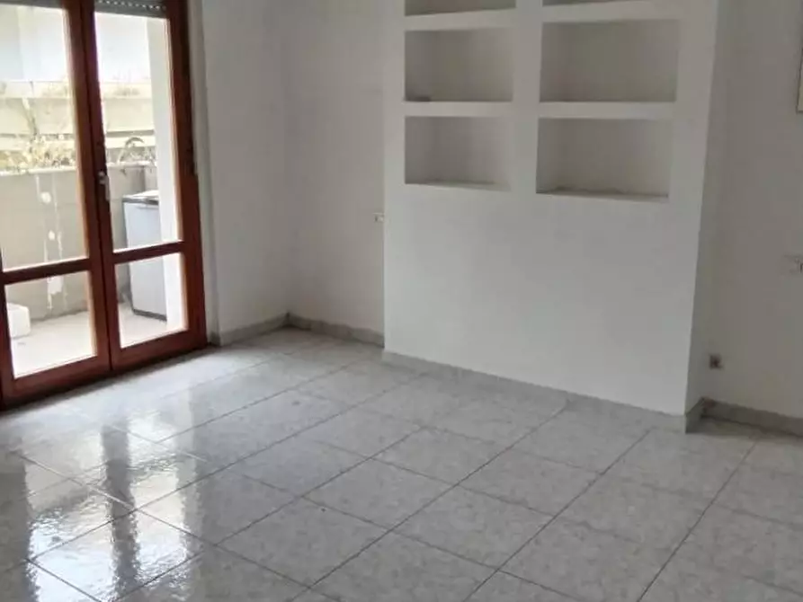 Immagine 10 di Appartamento in vendita  a Massa