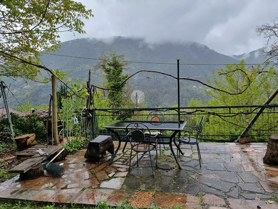 Immagine 14 di Casa indipendente in vendita  a Massa