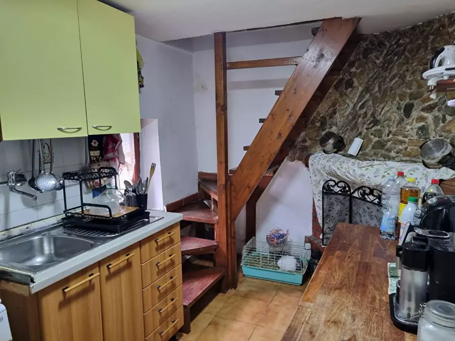 Immagine 18 di Casa indipendente in vendita  a Massa