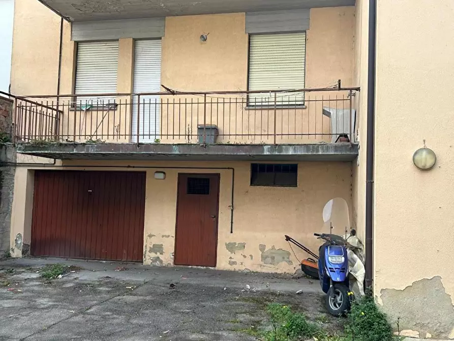 Immagine 21 di Appartamento in vendita  a Empoli