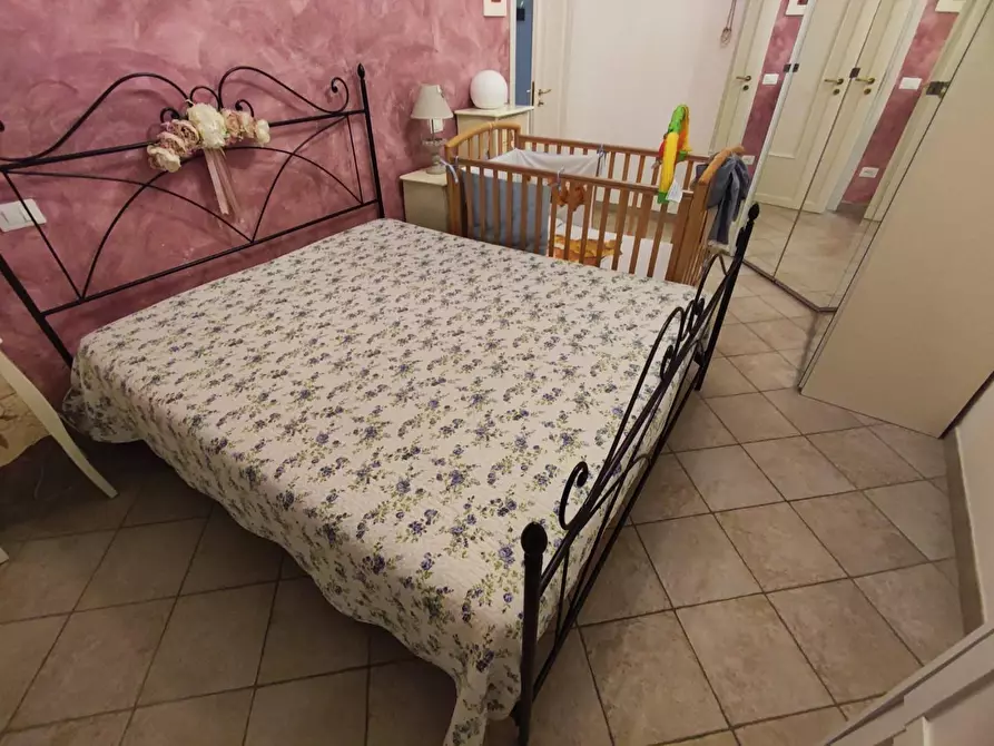 Immagine 7 di Appartamento in vendita  a Massa