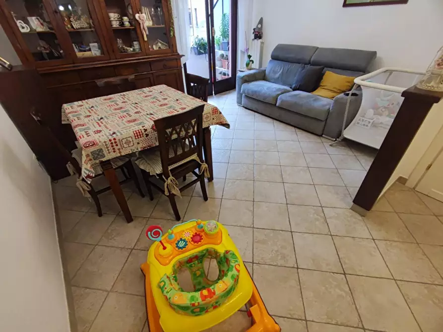 Immagine 3 di Appartamento in vendita  a Massa