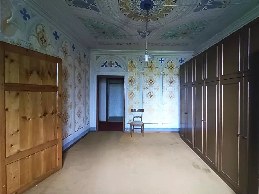 Immagine 25 di Mansarda in vendita  a Barga