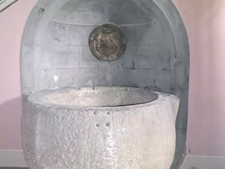 Immagine 3 di Mansarda in vendita  a Barga