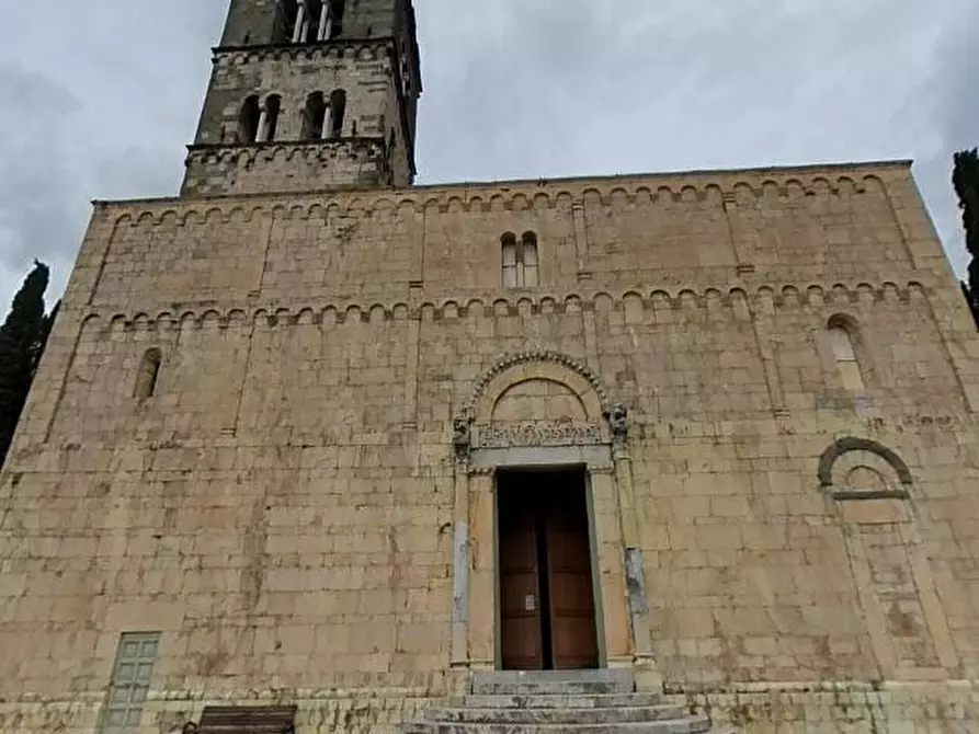 Immagine 30 di Mansarda in vendita  a Barga
