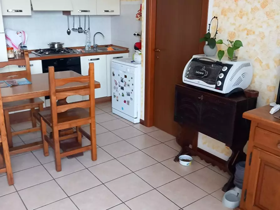 Immagine 2 di Appartamento in vendita  a Santa Maria A Monte