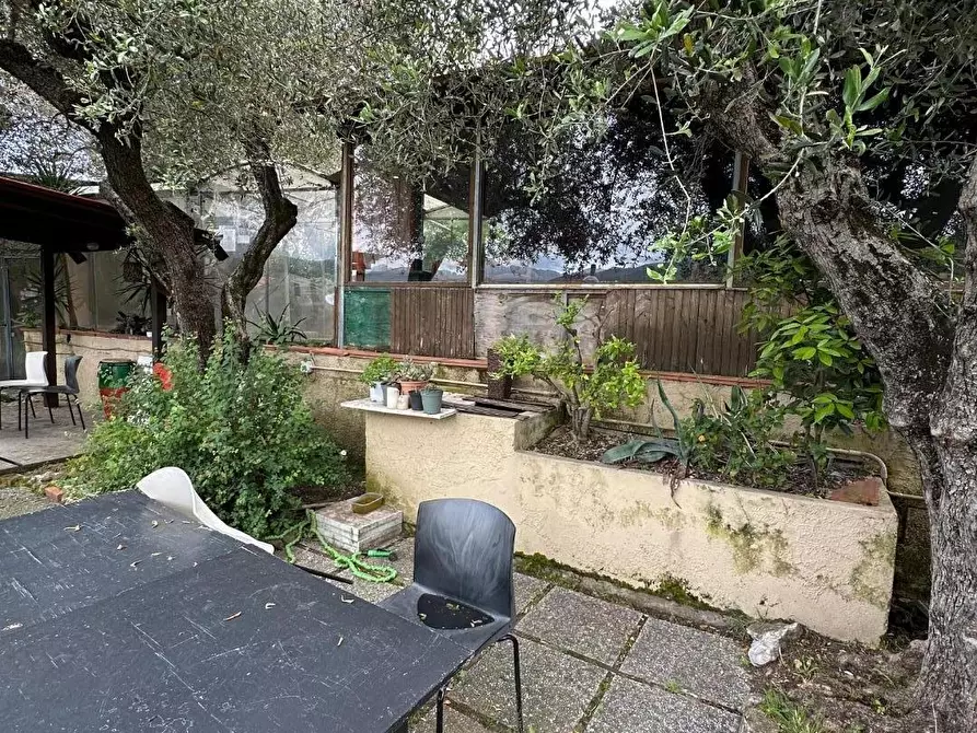 Immagine 3 di Casa bifamiliare in vendita  a Massa