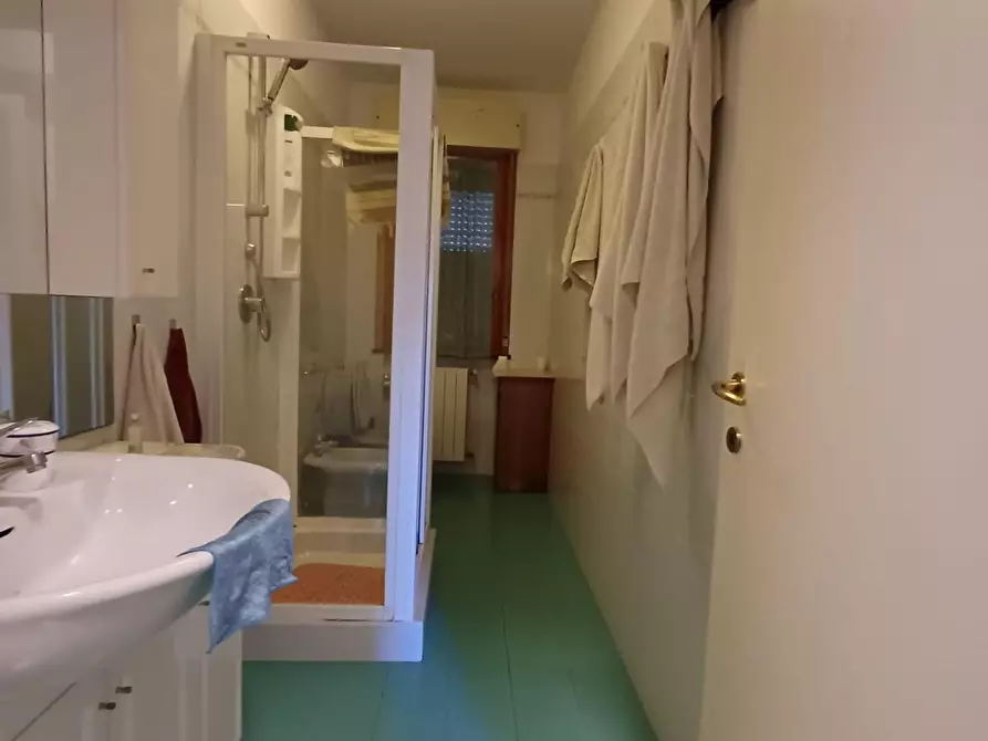 Immagine 8 di Appartamento in vendita  a Massa