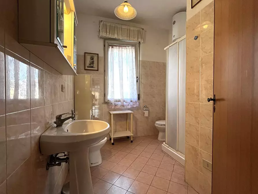 Immagine 9 di Appartamento in vendita  a Rosignano Marittimo