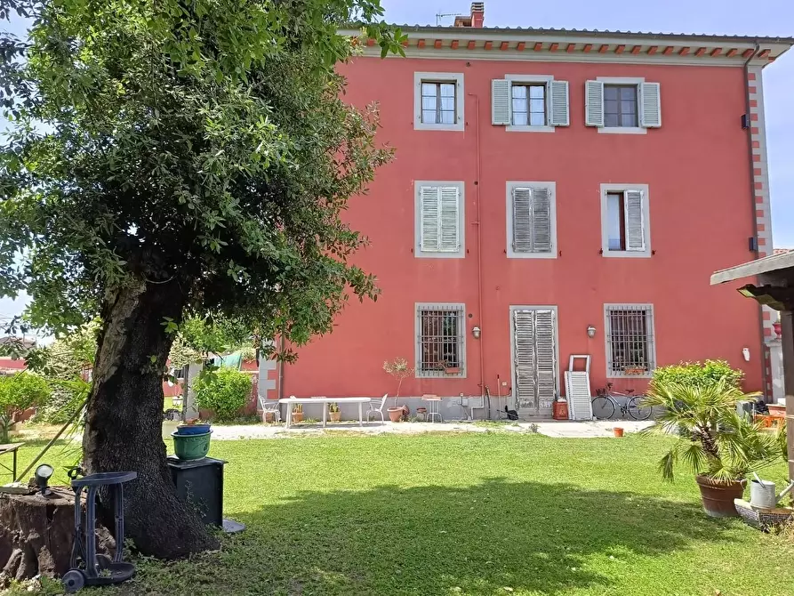 Immagine 22 di Immobile di prestigio in vendita  a Cascina