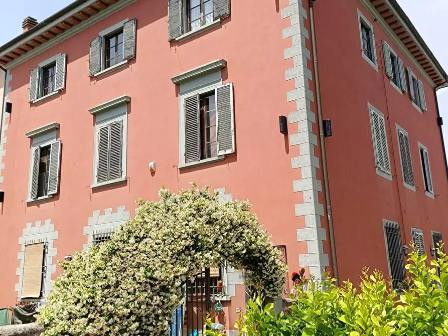 Immagine 19 di Immobile di prestigio in vendita  a Cascina