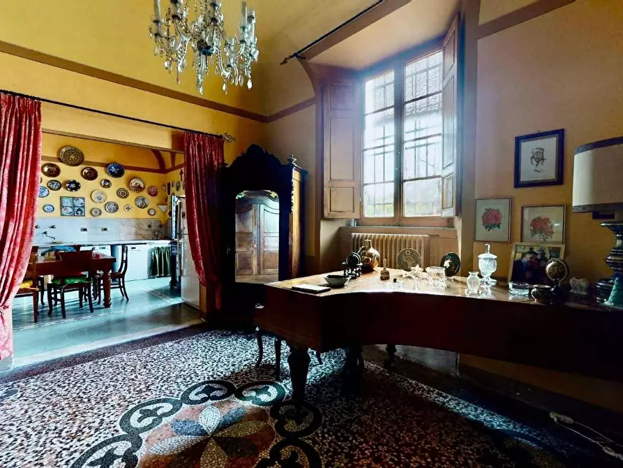 Immagine 4 di Immobile di prestigio in vendita  a Cascina