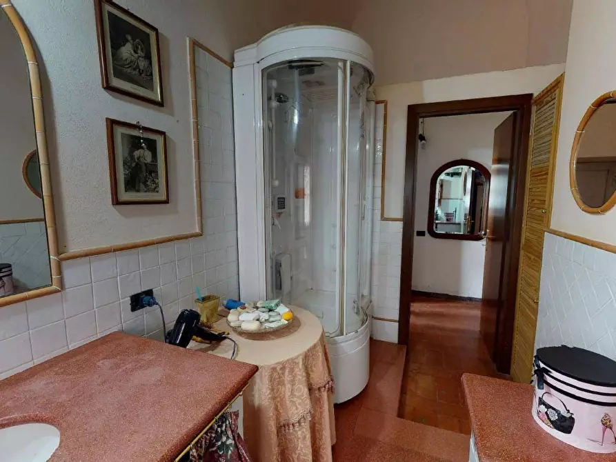 Immagine 7 di Immobile di prestigio in vendita  a Cascina