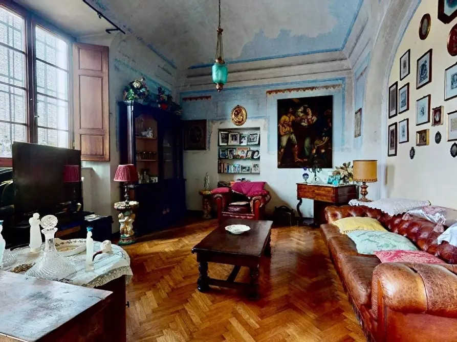 Immagine 17 di Immobile di prestigio in vendita  a Cascina