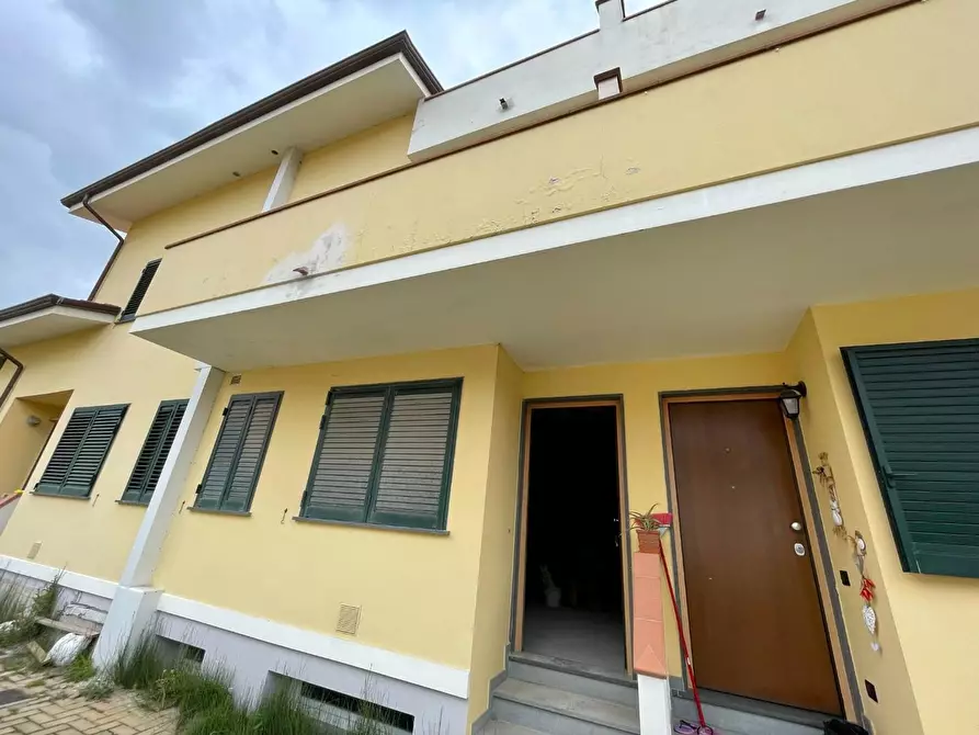 Immagine 16 di Appartamento in vendita  a Massarosa