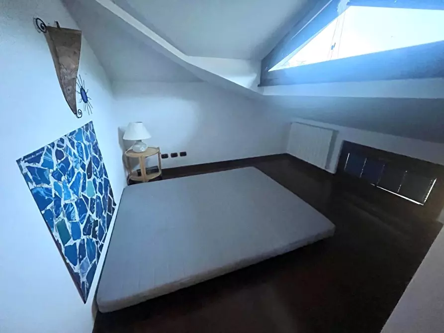 Immagine 16 di Casa trifamiliare in vendita  a Montignoso